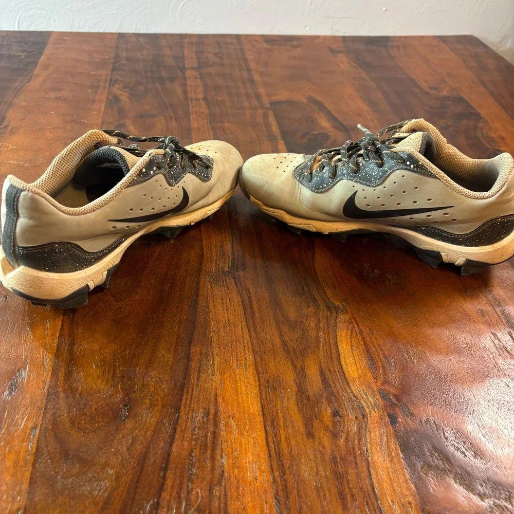 Nike Alpha Huarache 4 Keystone Low Youth Baseball Cleats Grey DJ6525-005 6Y